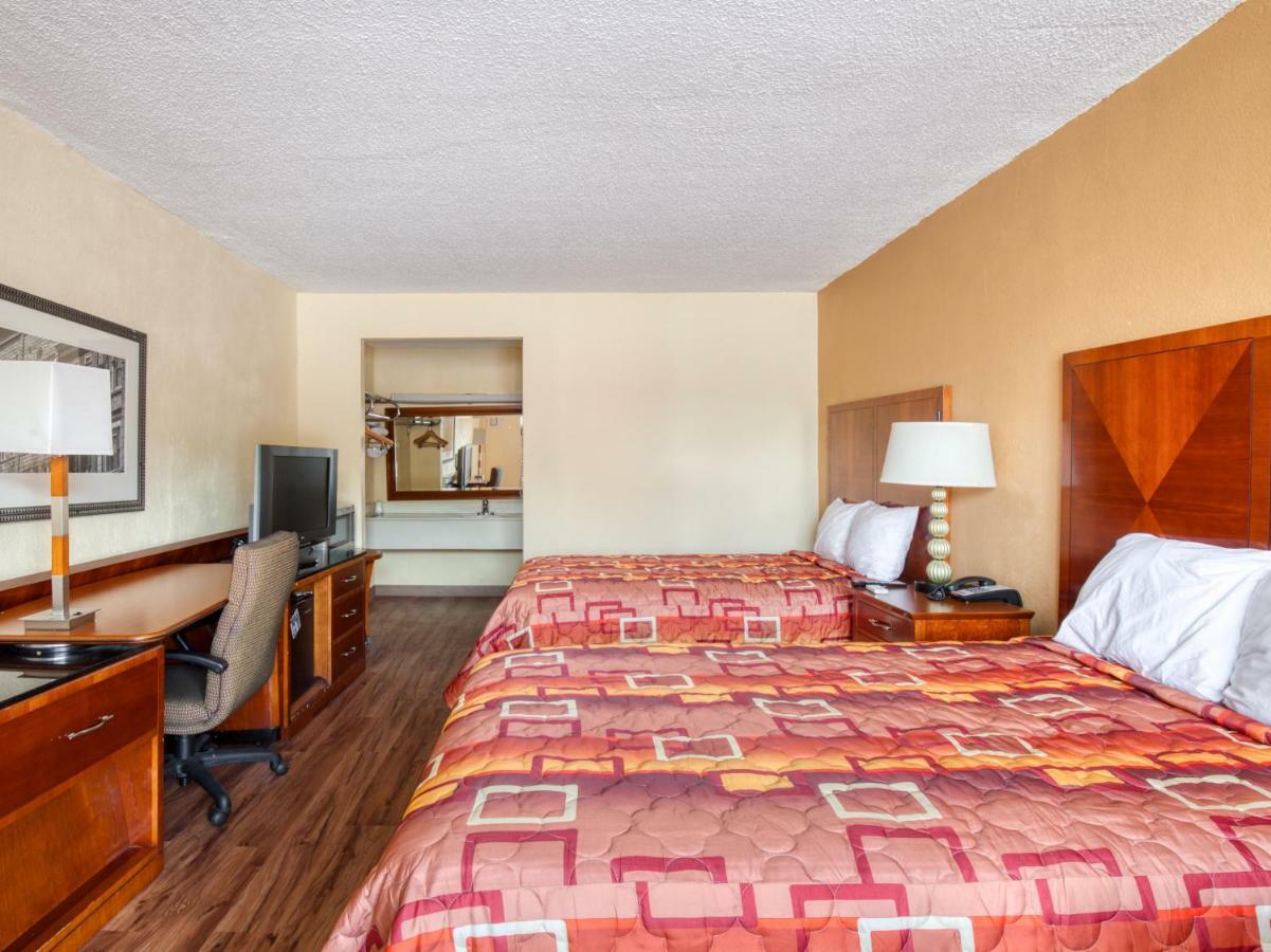 Budgetel Inn & Suites Forest Park Luaran gambar